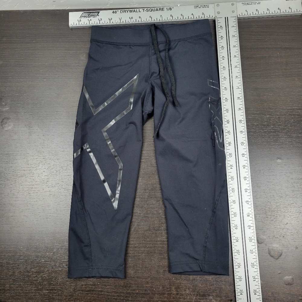 2XU Women's Compression 3/4 Tights Capris XS WA4175B